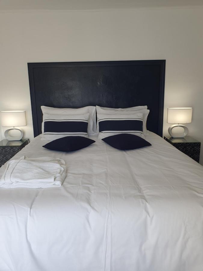 Aux Lits Du Canal Bed & Breakfast Josselin Bagian luar foto